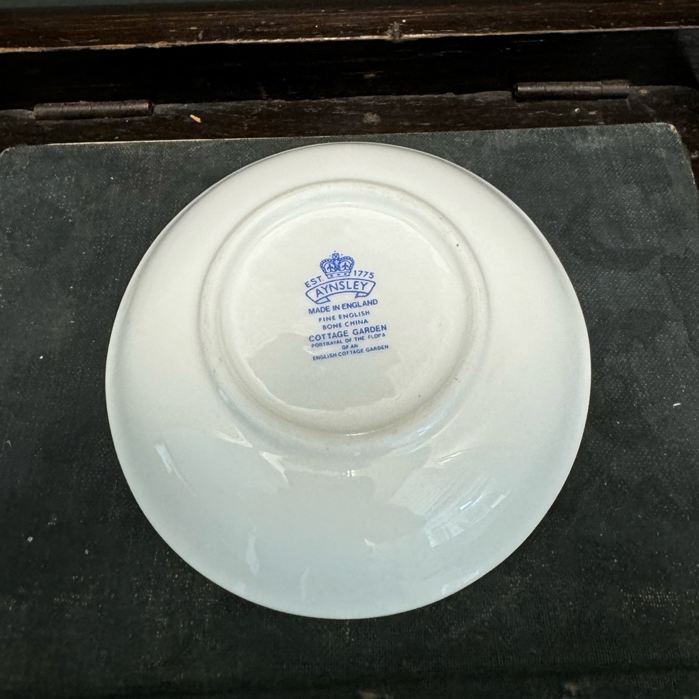 Aynsley Cottage Garden Small Trinket Bureau Dish Bone China Floral Butterfly - Picture 2 of 3